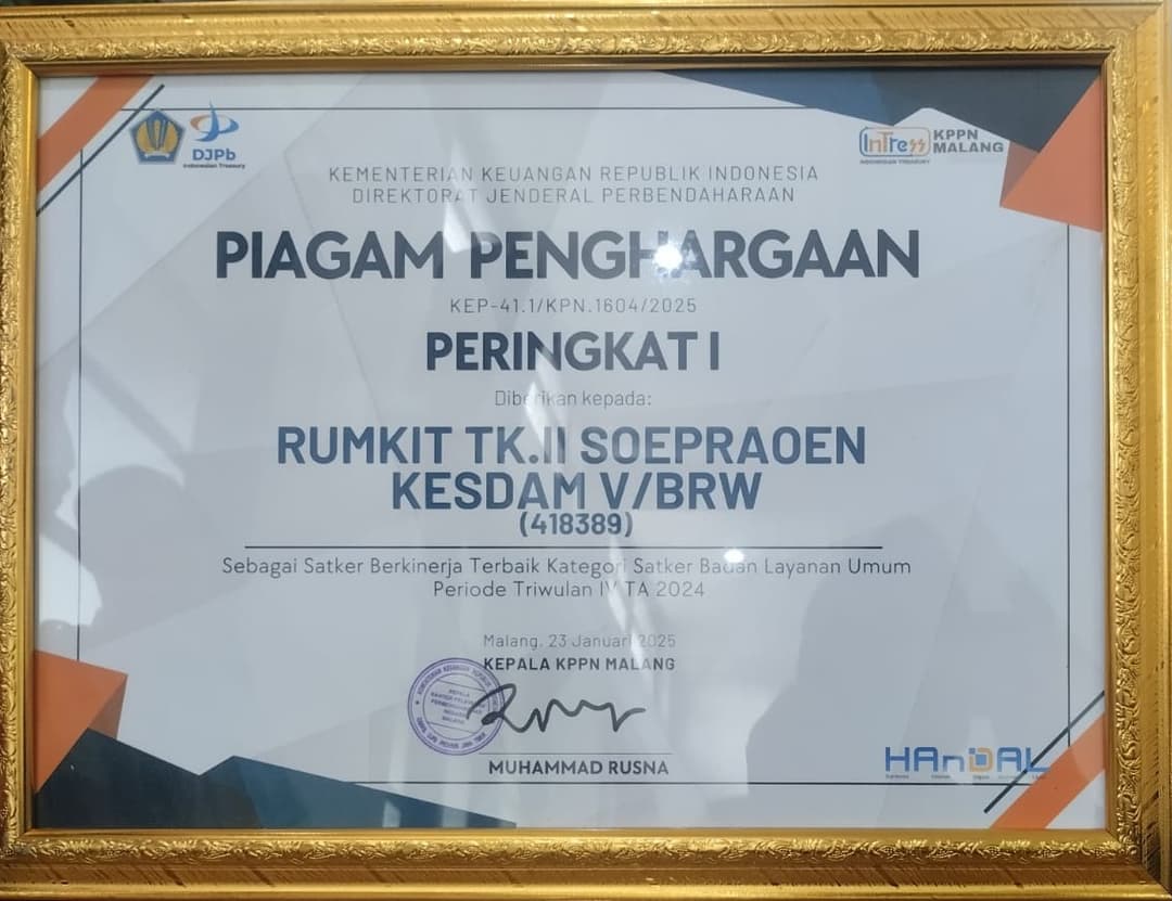 Piagam Penghargaan Satker Berkinerja Terbaik Kategori BLU Periode Triwulan IV