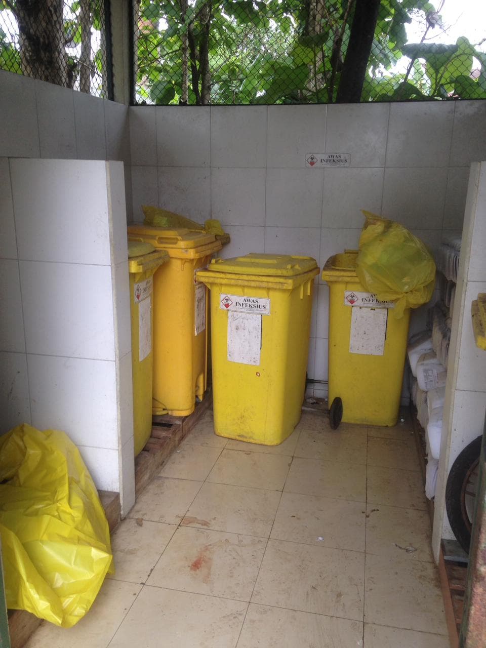 Instalasi Gizi Rumah Sakit Tk.II dr. Soepraoen