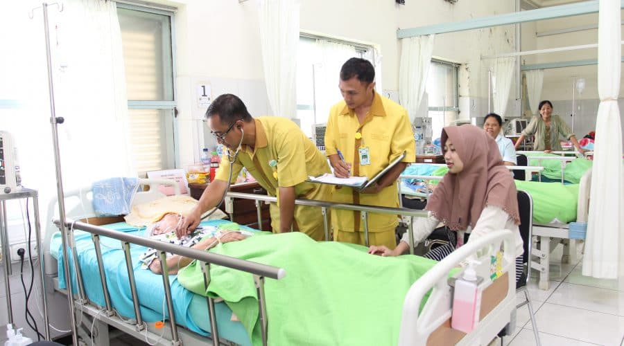 Unit Penanganan Stroke Rumah Sakit Tk.II dr. Soepraoen